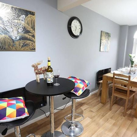 Family And Contractors Hs2 Nec Airport 3Beds Homebase Birmingham Kültér fotó